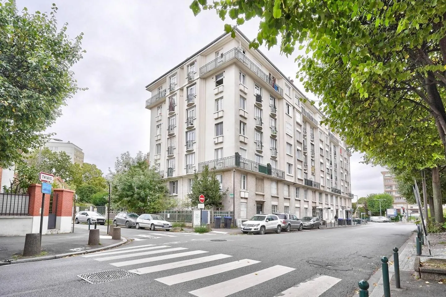 Superbe Appartement T2 Calme Et Lumineux, Thiais 0*,